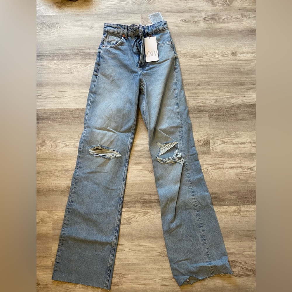 Zara wide leg jeans light wash ripped! NWT